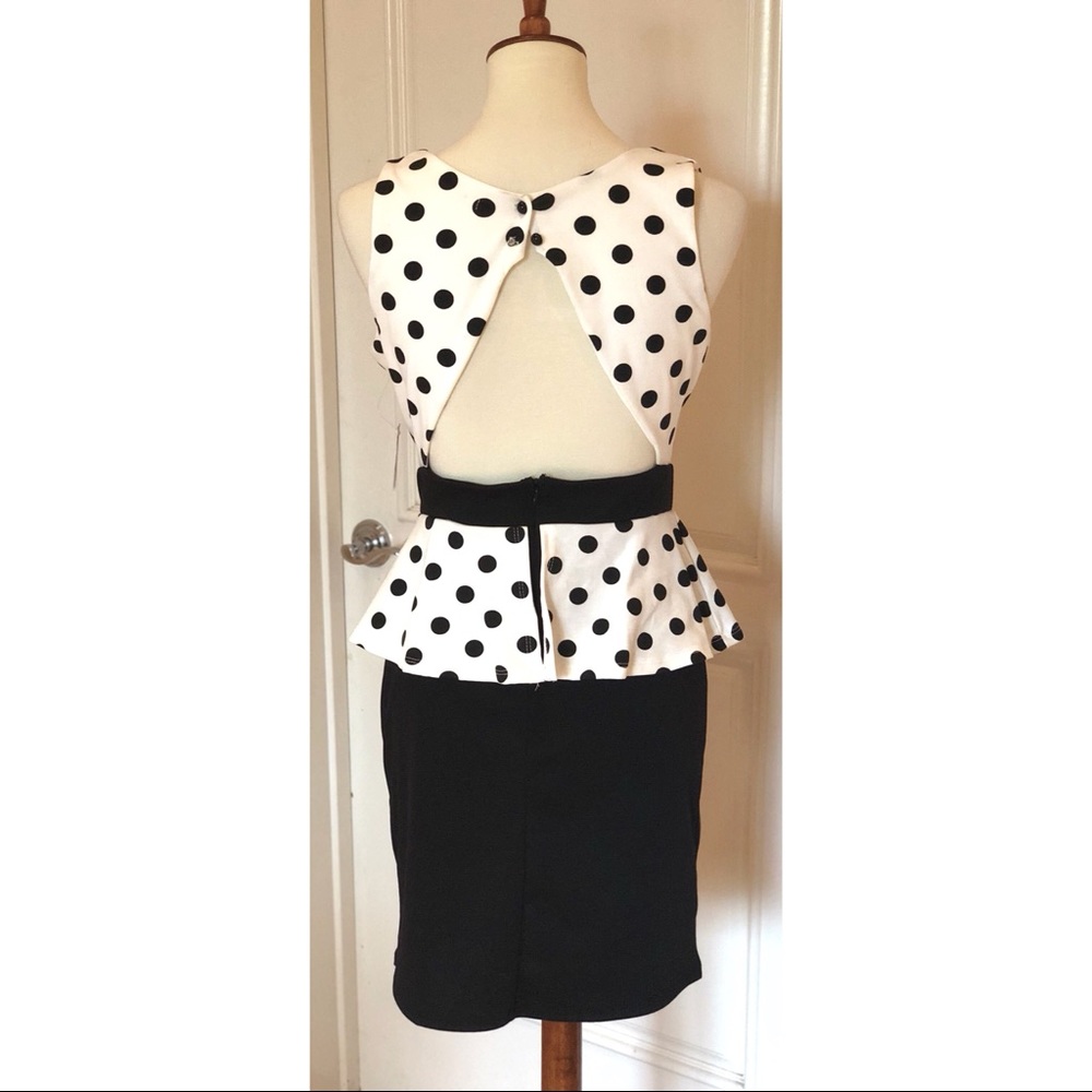 Sexy Polk a dot dress with back out